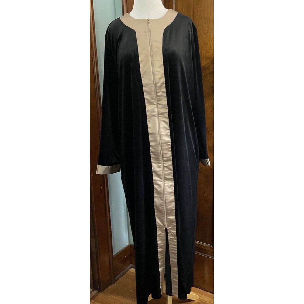 Vintage Womens 80’s Robe By Anthony Richards AmeriMark Housecoat Velour-Like Zip
